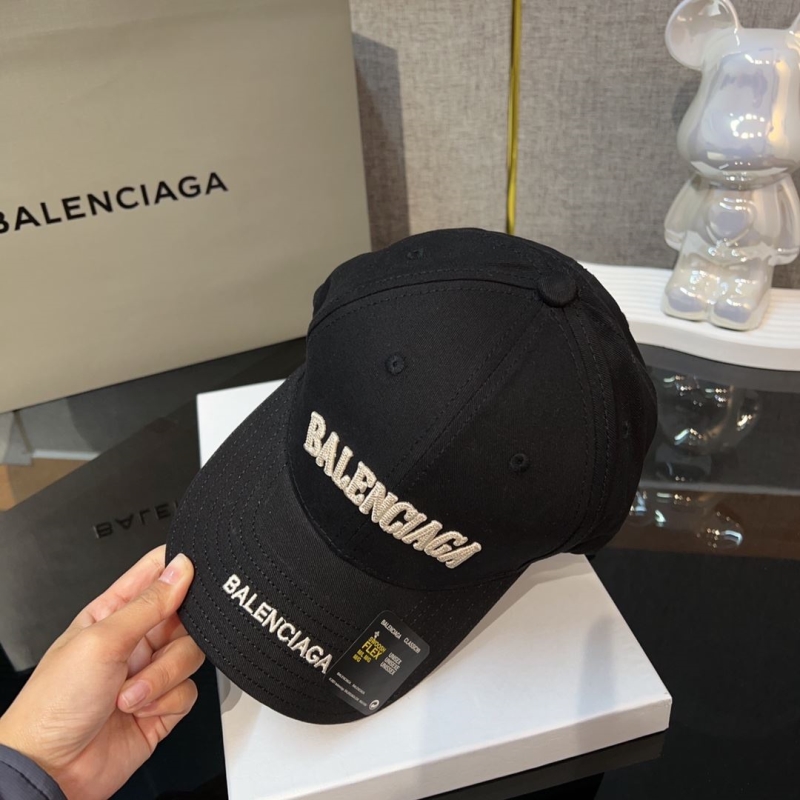 BALENCIAGA